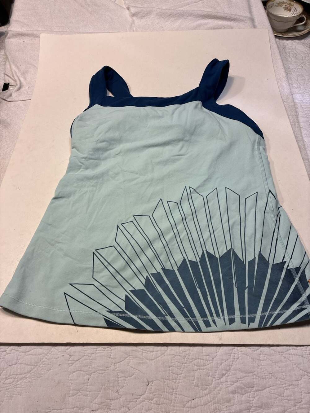 Lucy Power Active Tank Top Blue Mint Fan Print Built In Bra Size L